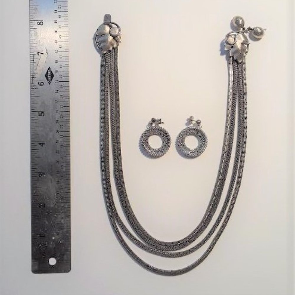 Vintage silver necklace with earings